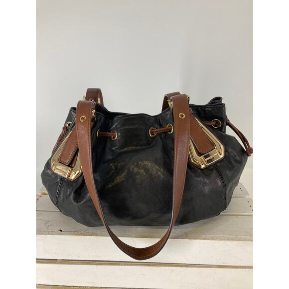 MICHAEL KORS, LARGE BLACK LEATHER SHOULDER BAG - Picture 2 of 13